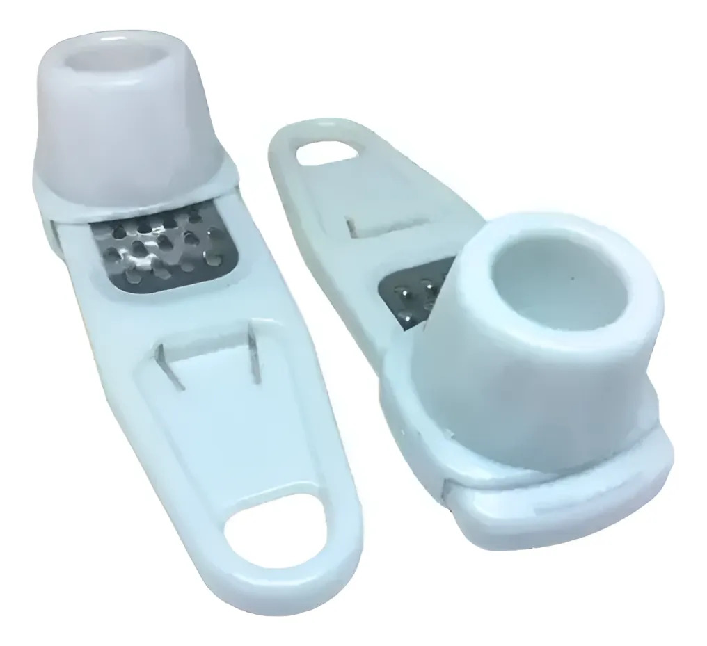 Rallador De Plastico Mini Para Ajo Y Nuez C/hoja Acero Inox